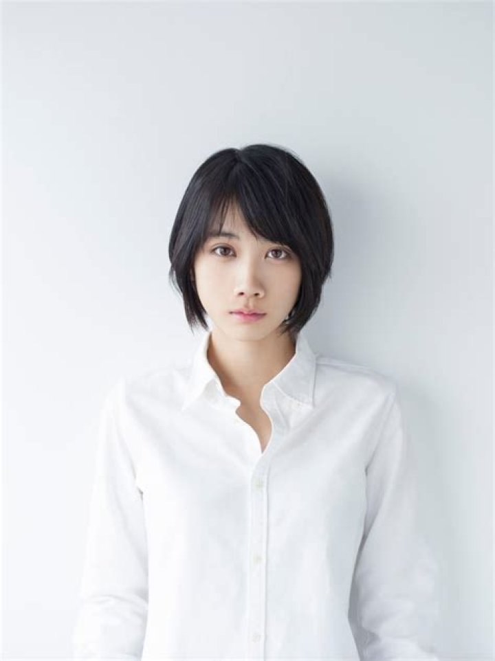 松本穂香「豚鼻」論争の背景—検索で広がる“顔の印象”と真偽の見分け方
