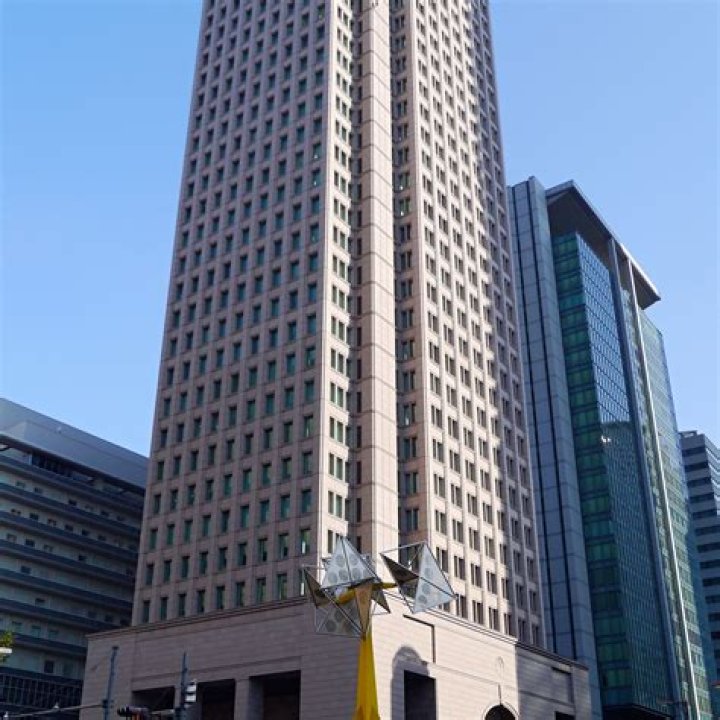 明治安田生命 大阪・梅田ビルを徹底ガイド：場所、特徴、周辺の見どころ